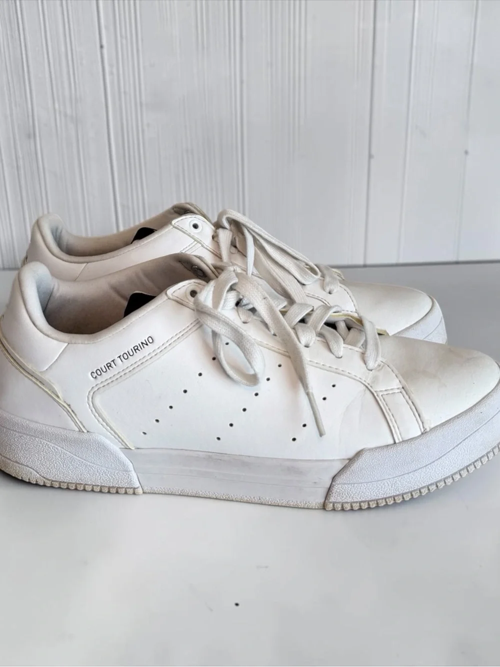 Adidas Court Tourino White Sneakers - Size Men’s 8.5 (H02177)